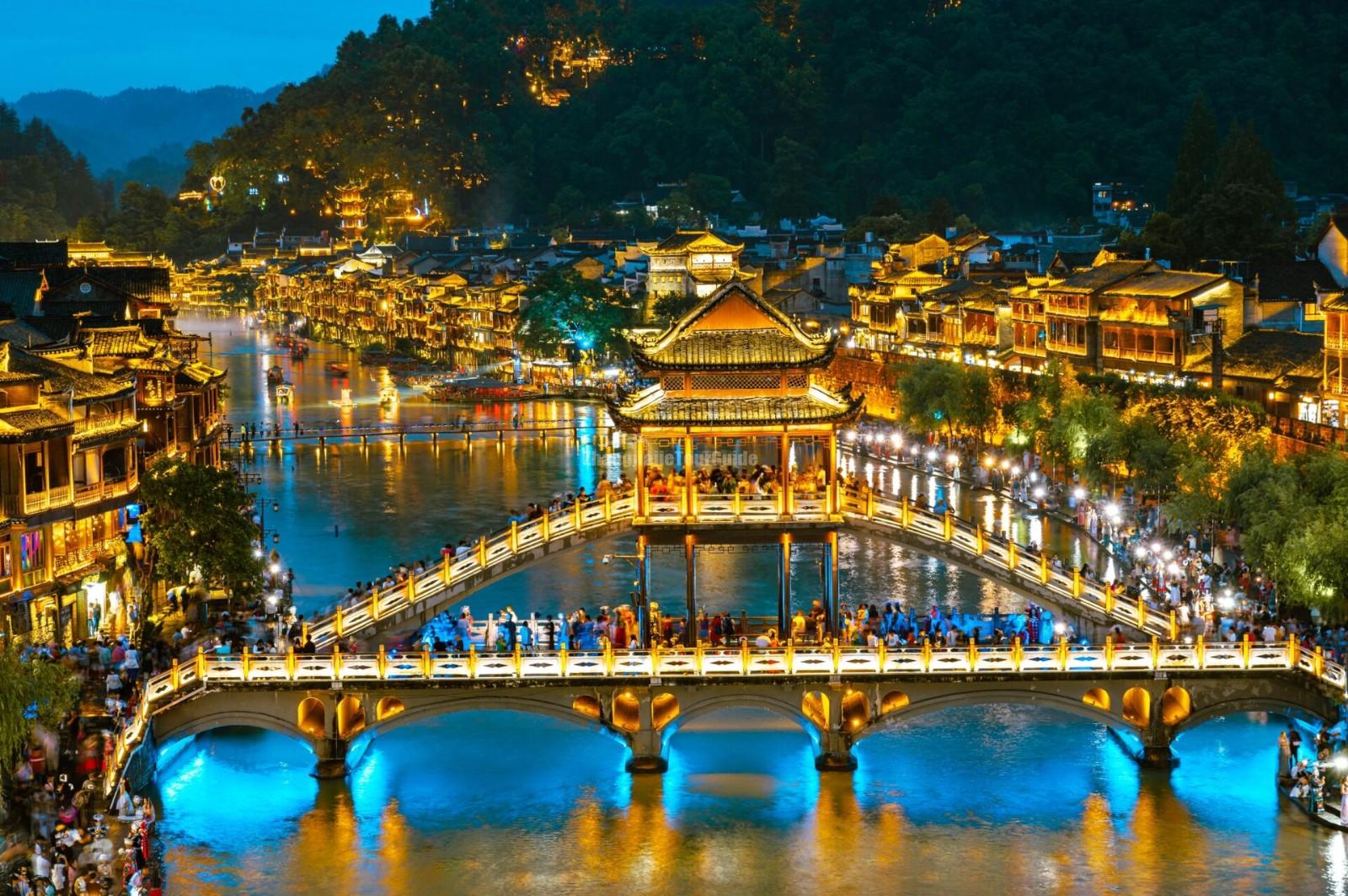 Fenghuang Old Town - Tuojiang River lights