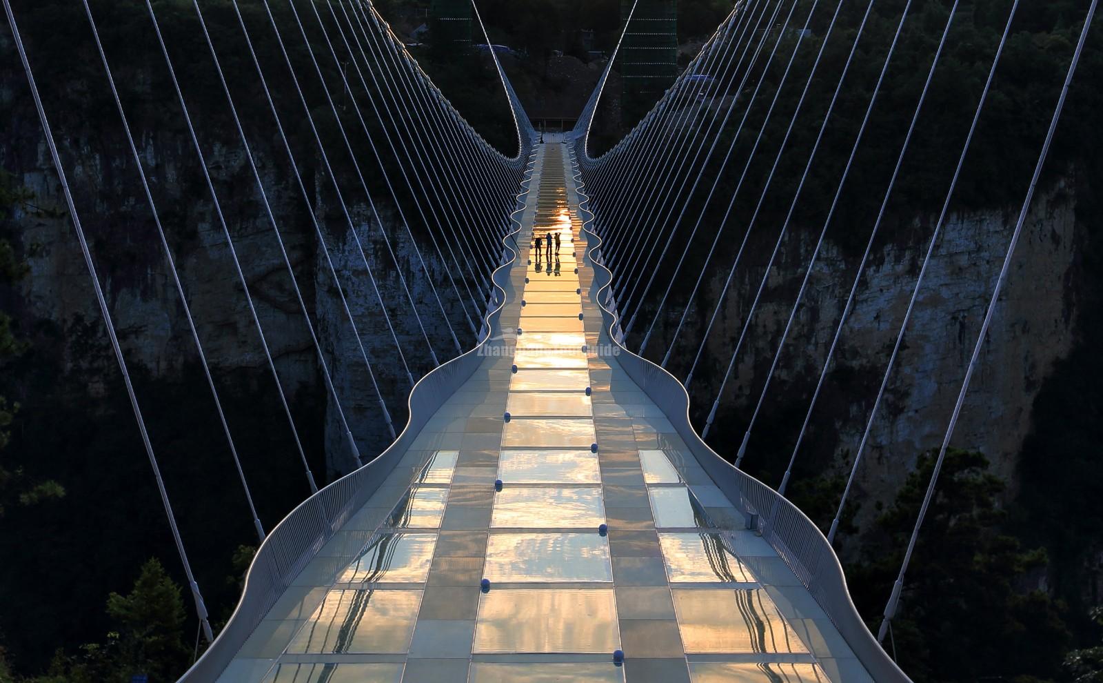 Zhangjiajie Glass Bridge
