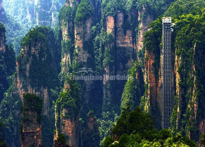 Bailong Elevator in Zhangjiajie National Forest Park