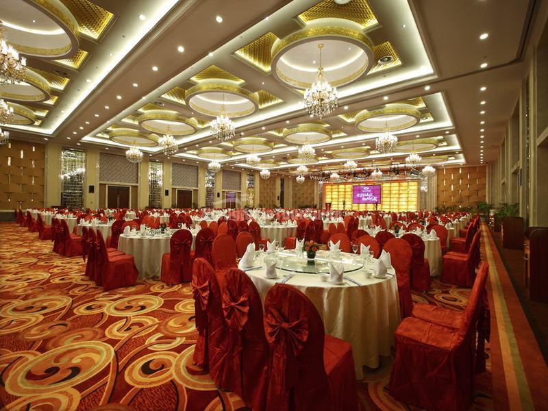 luxury banquet hall design - Google Search | Ideas for the ...