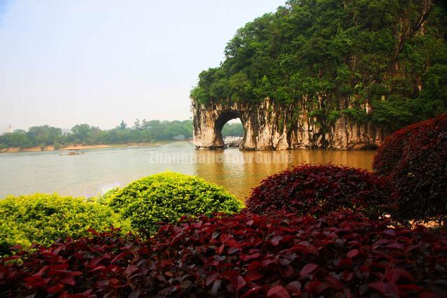 Guilin Elephant Trunk Hill Beautiful Scenery