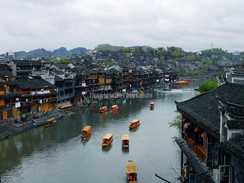 The Boats in Tuo River 