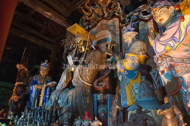 Guanlin Temple Emperor Statue China