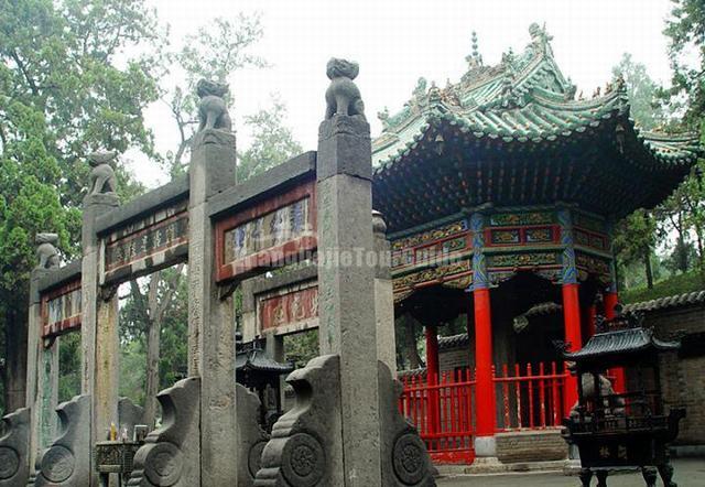 Guanlin Temple Building Luoyang