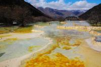 Huanglong Ancient Temple and Pond