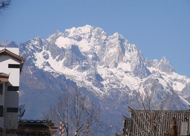 Lijiang Jade Dragon Snow Mountain Landscape