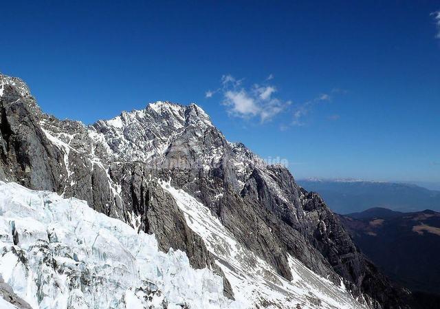 Lijiang Jade Dragon Snow Mountain