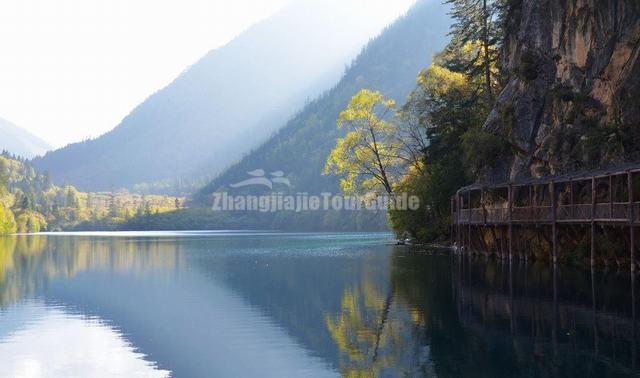 Jiuzhaigou Beautiful Panda Lake