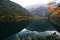 Jiuzhaigou Mirror Lake