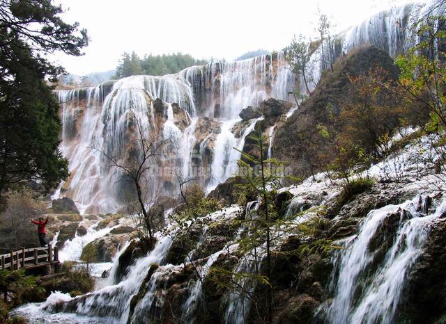 Jiuzhaigou Charming Pearl Shoal Waterfall