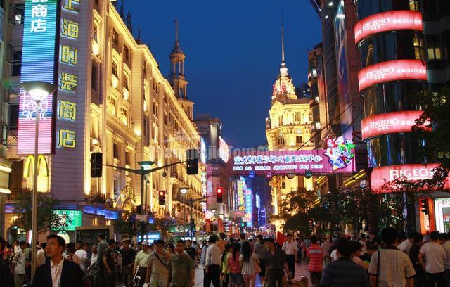 Shanghai Nanjing Road Night Scene