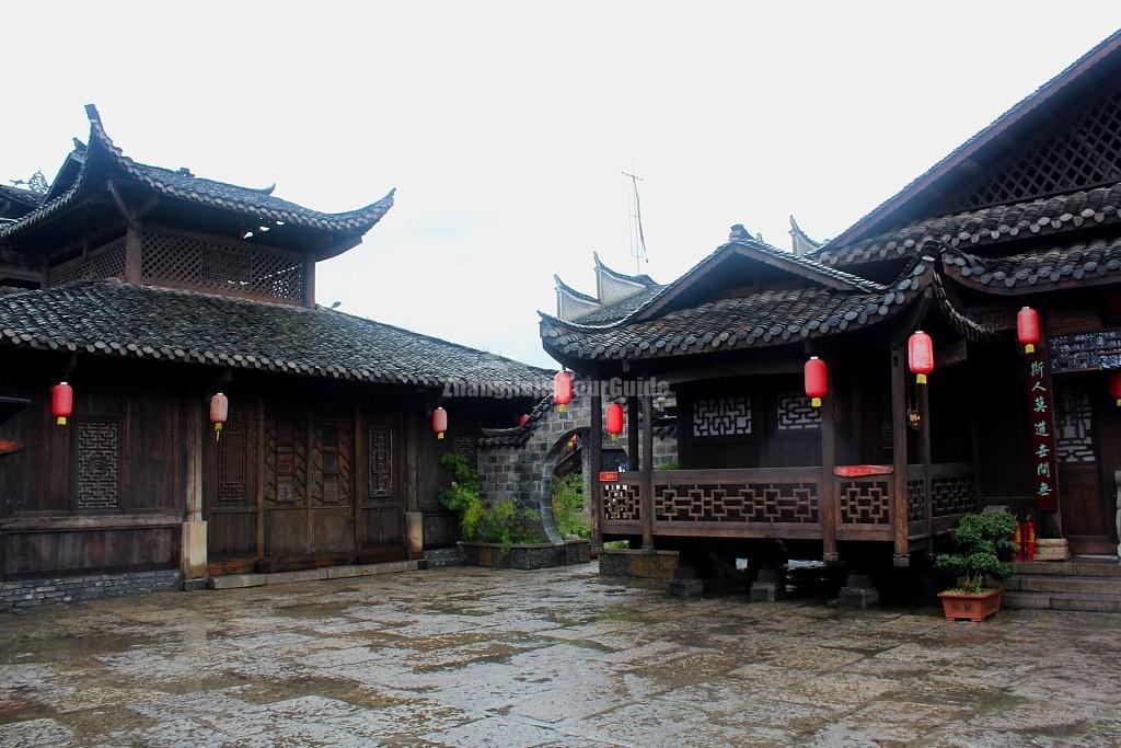 Zhangjiajie Tujia Style Old Mansion