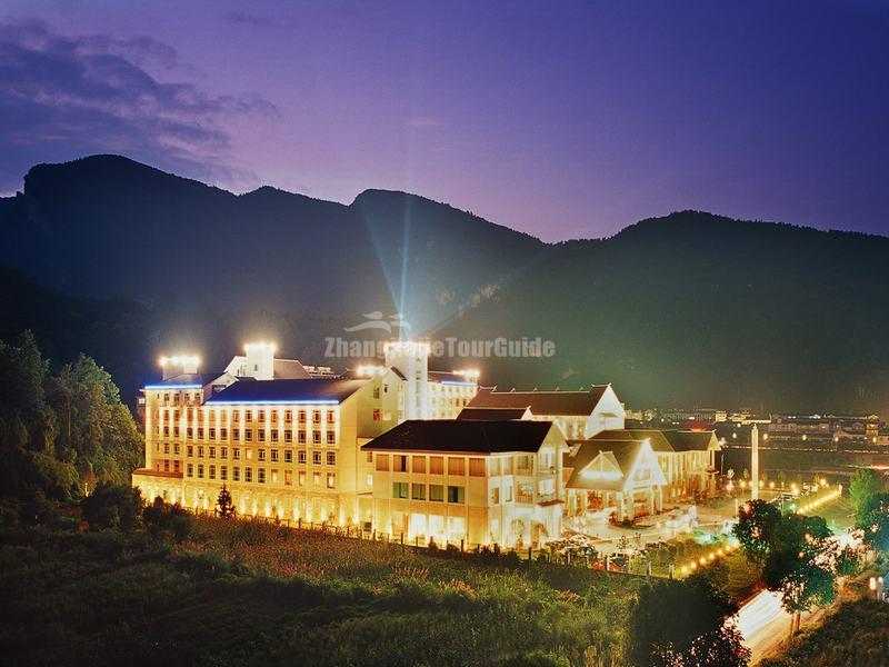 Pullman Hotel Zhangjiajie Exterior
