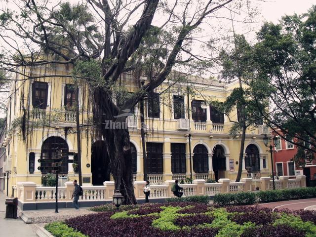 Guangzhou Shamian Island Beautiful House