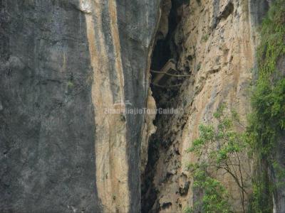 Shennong Stream Hanging-coffin