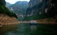 Three Gorges Beautiful View and Small Ship Chongqing