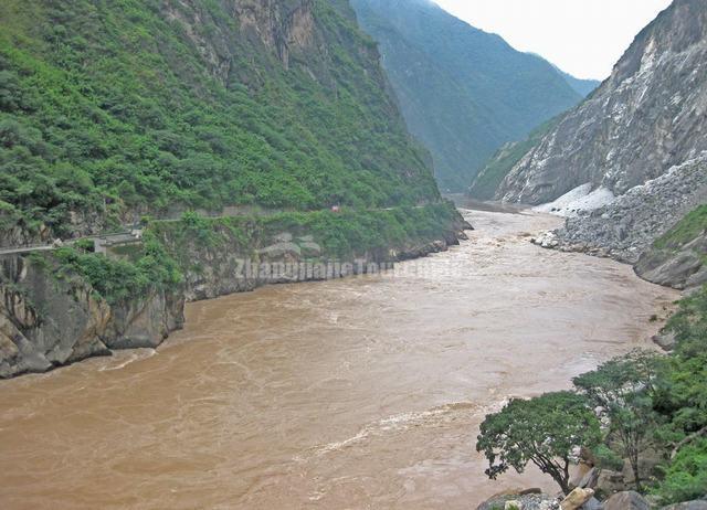 Tiger Leaping Gorge Spring Landscape