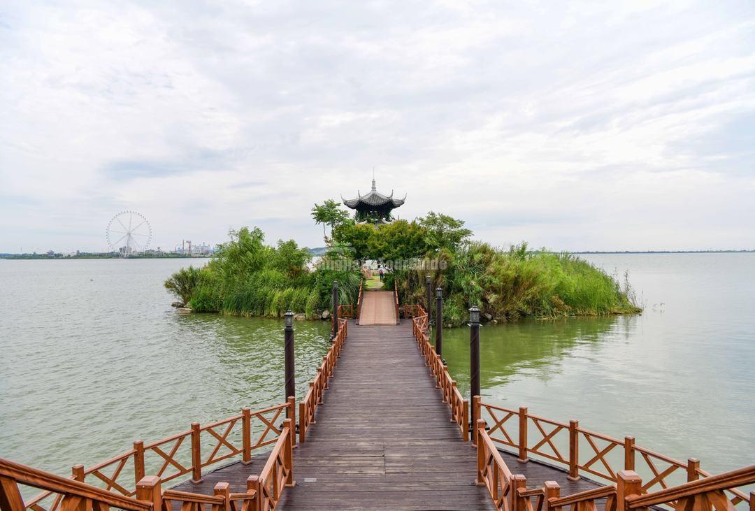 Willow Leaf Lake Changde