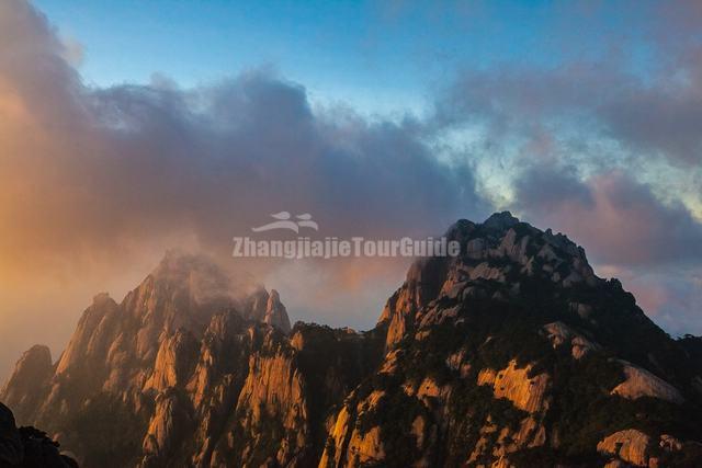 Yellow Mountain with Charming Sea of Clouds