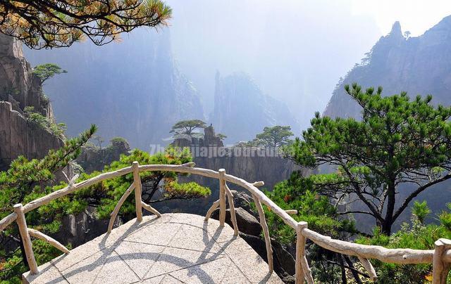 Yellow Mountain Sightseeing Stand Anhui