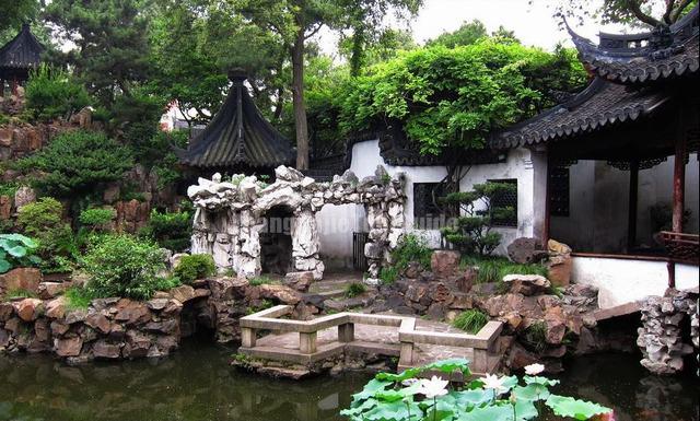 Yu Garden Charming Scenery China