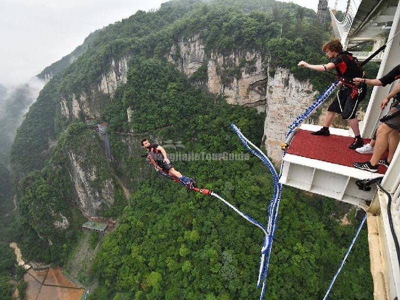 Zhangjiajie Grand Canyon Glass Bridge Bungee Jump 