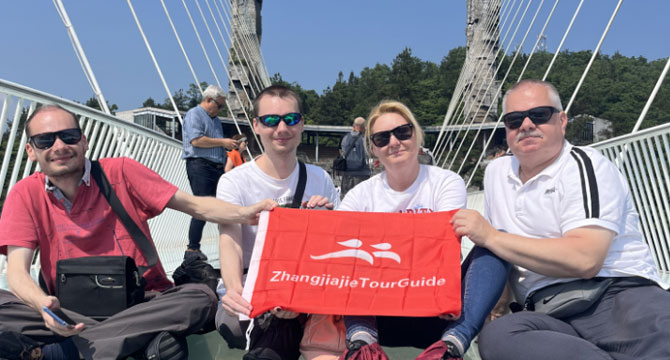5-day Incredible Zhangjiajie and Fenghuang Tour 5-day Incredible Zhangjiajie and Fenghuang Tour